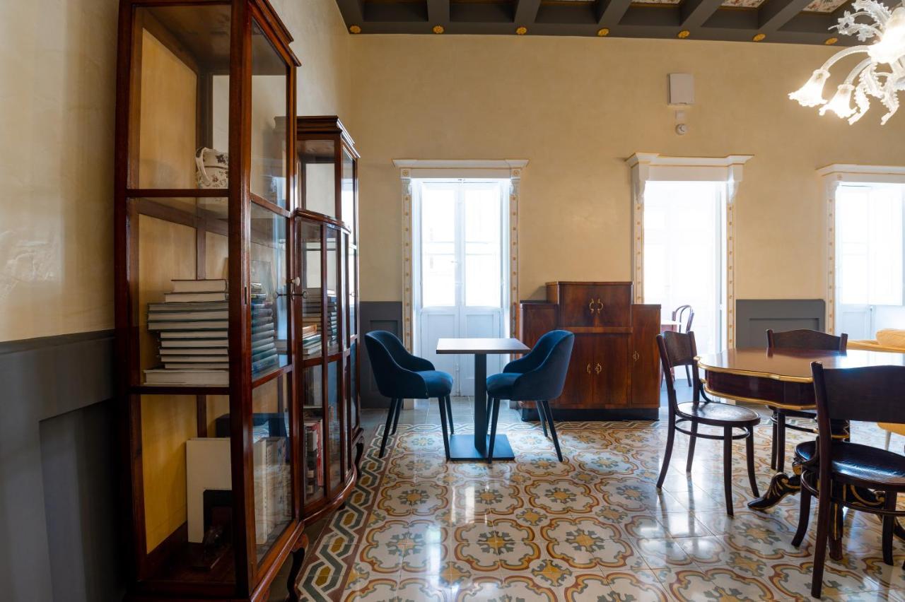 Monreal Boutique Townhouse - R024Rm6 Ξενοδοχείο Paola Εξωτερικό φωτογραφία