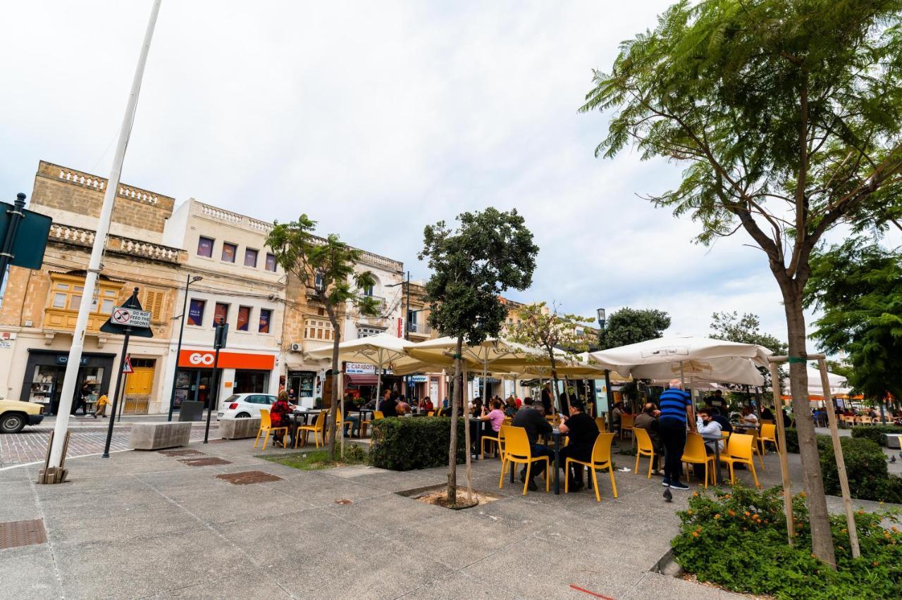 Monreal Boutique Townhouse - R024Rm6 Ξενοδοχείο Paola Εξωτερικό φωτογραφία