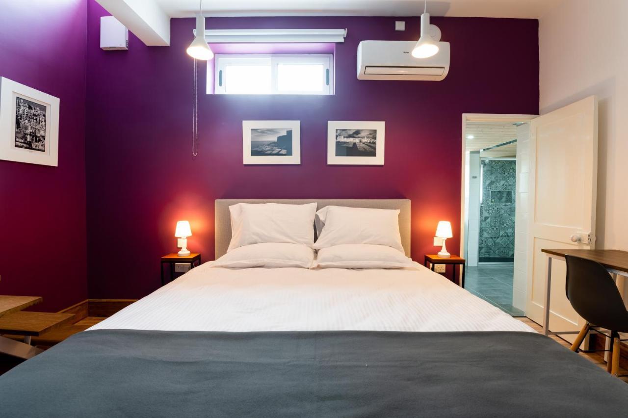 Monreal Boutique Townhouse - R024Rm6 Ξενοδοχείο Paola Εξωτερικό φωτογραφία